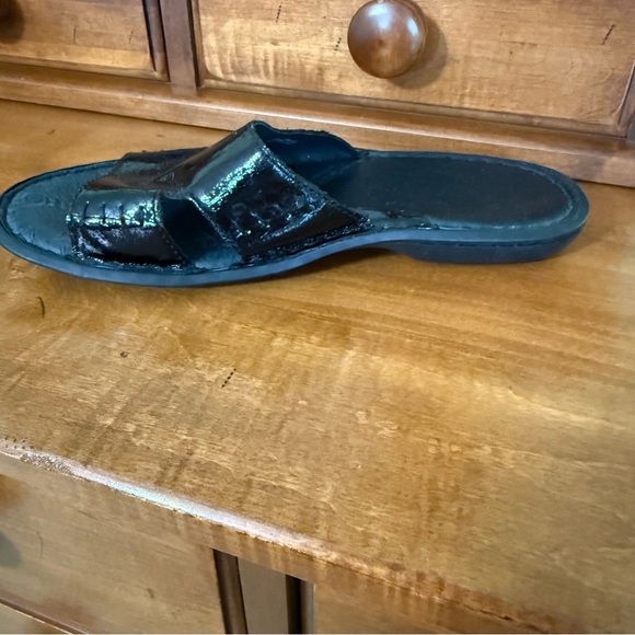 Born Black patent leather Slide Sandals - Picture 4 of 9